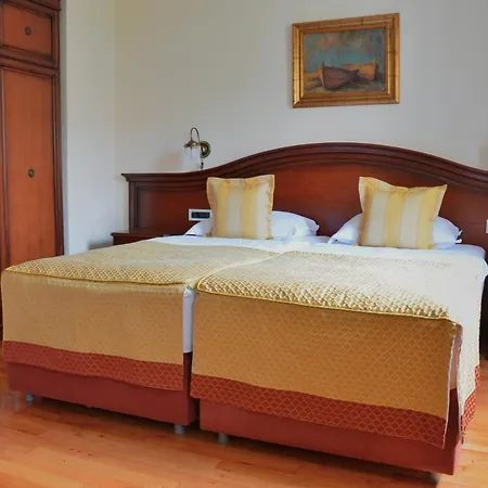 Hotel Savoy 4*