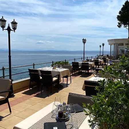 Savoy Hotel