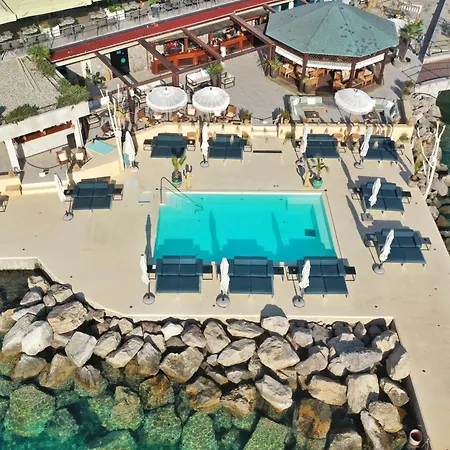 Hotel Savoy