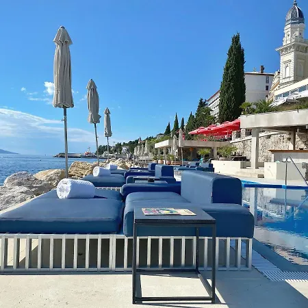 Hotel Savoy