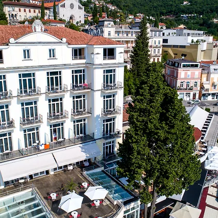 Savoy Hotel 4*